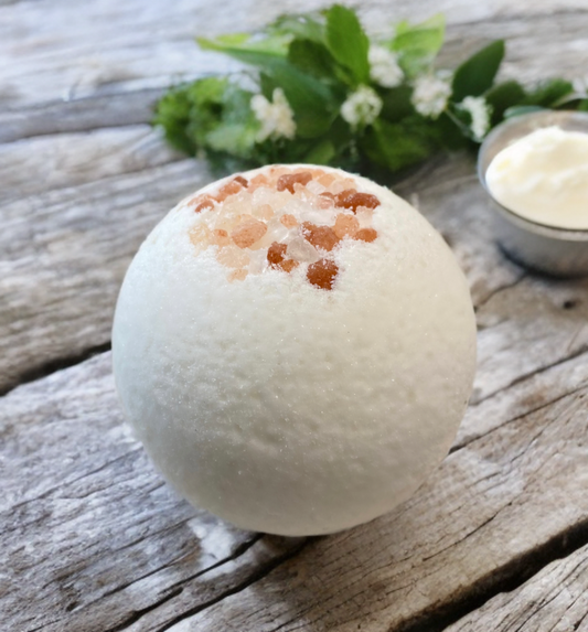 Silky Gem Bath Bomb